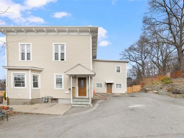 683-685 Manton Ave, Providence, RI 02909