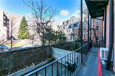 Rented by Century 21 American Homes