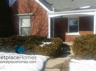 15073 Charles R Ave, Eastpointe, MI 48021