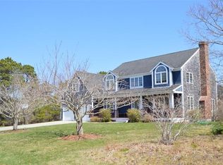 7 Gemini Rd, Mashpee, MA 02649