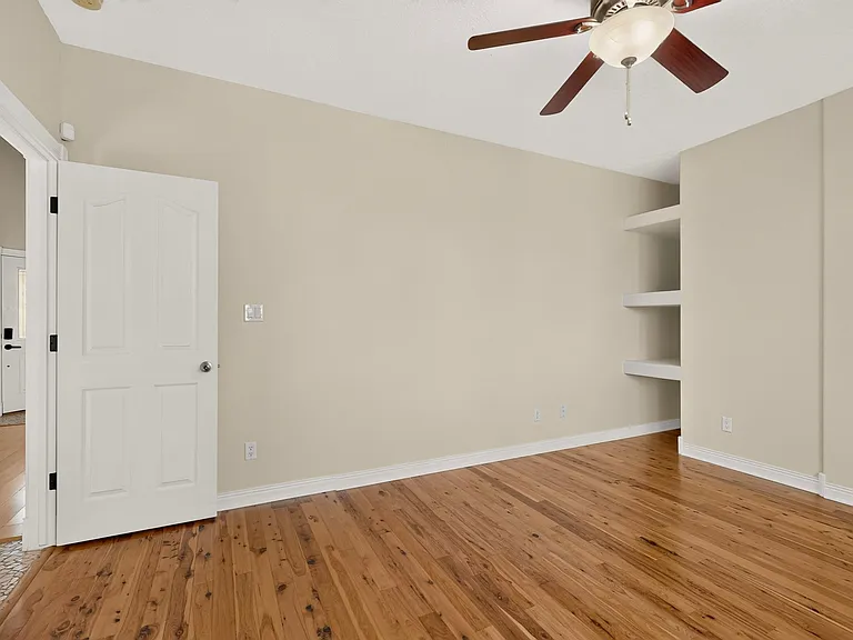 9715 Larnaca Rd NE — Photo 18