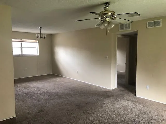 1 bed, 860 sqft, $995 — Photo 2