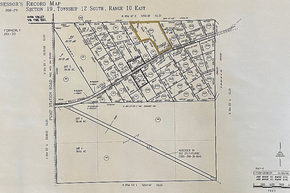 Property boundaries highligh