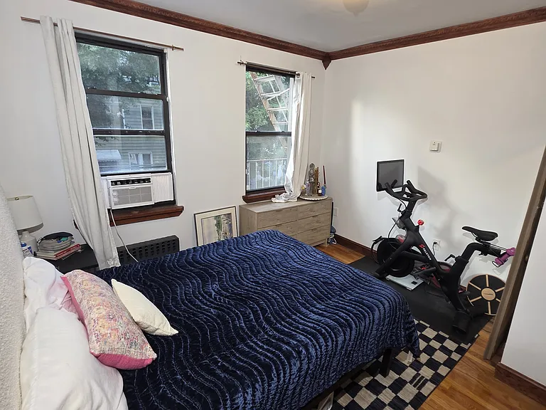 146 Freeman St #2R — Photo 7