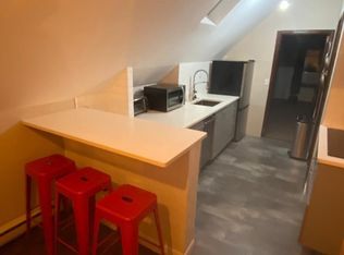 927 Spring Rd FLOOR 3, Cleveland, OH 44109