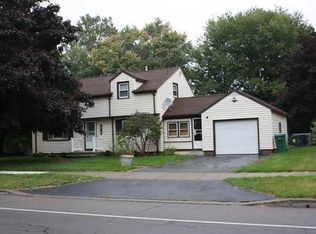 230 Fetzner Rd, Rochester, NY 14626