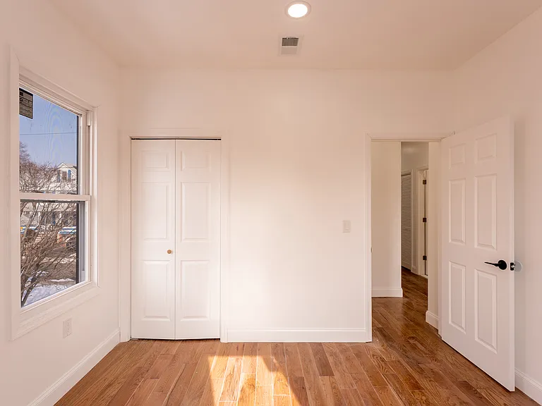 152 Washington St #2-3 — Photo 9