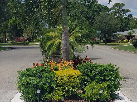 3rd image of 7842 Eagle Creek Dr #7842