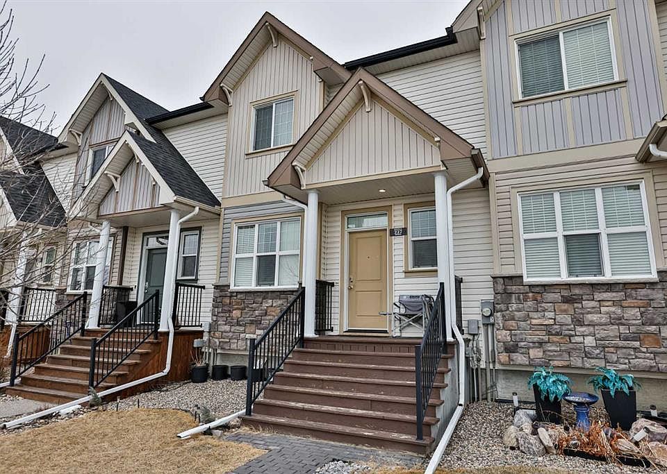 1st image of 227 Lynx Rd W