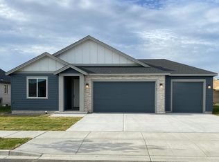 4742 W Hawk St, Moses Lake, WA 98837