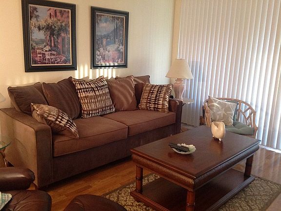 4th image of 5241 Lake Village Dr