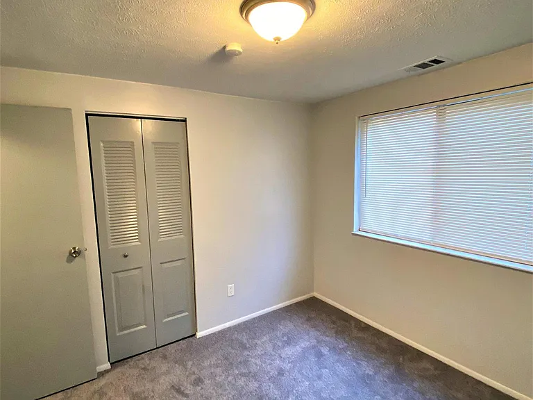 611 Brown Ave #208 — Photo 15
