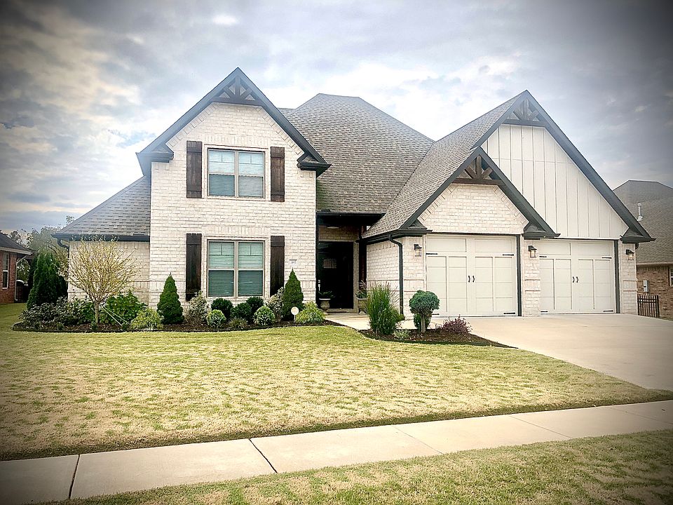 1st image of 1845 S Cherry Hills Dr