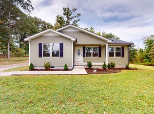 826 Hooper Rd, Charlotte, TN 37036