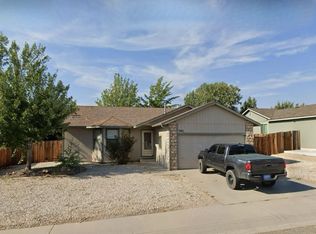 992 Ridgeview Dr, Carson City, NV 89705