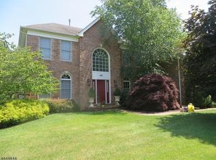 422 Thomas Stewart Way, Stewartsville, NJ 08886