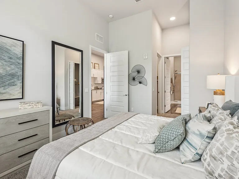 Viridian Reserve Apartments — Photo 7