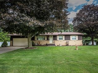 13296 Inverness Ave NW, Uniontown, OH