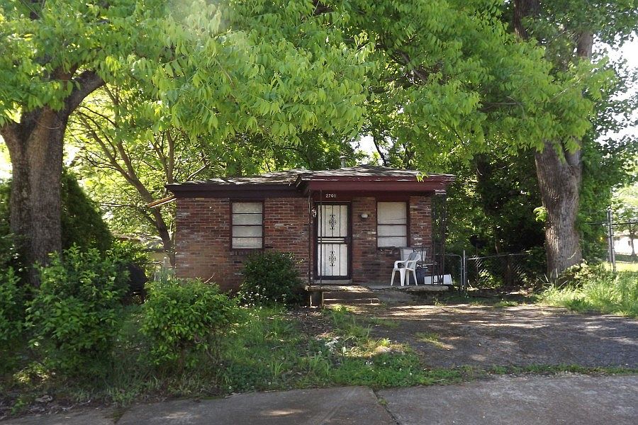 1st image of 2701 Waverly Ave