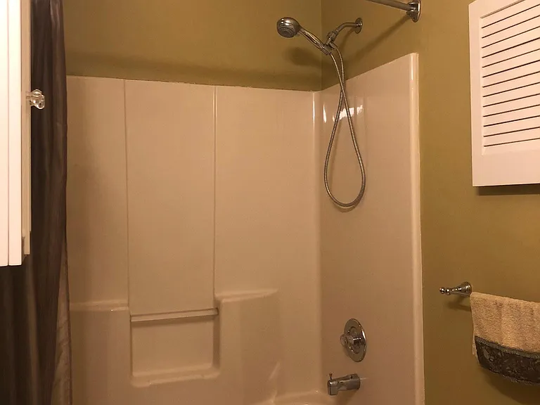 842 Belmont Dr — Photo 9