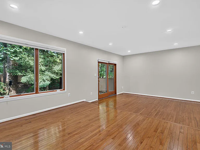 3615 Devilwood Ct — Photo 14