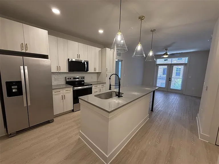 District on the Etowah Apartments — Photo 1364