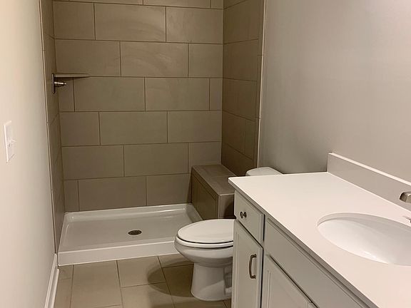 Large master bath (Glass doors to be added)