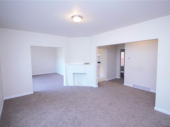 3rd image of 135 Whitney Pl