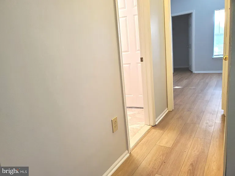 6005 Rosebud Ln #301 — Photo 14