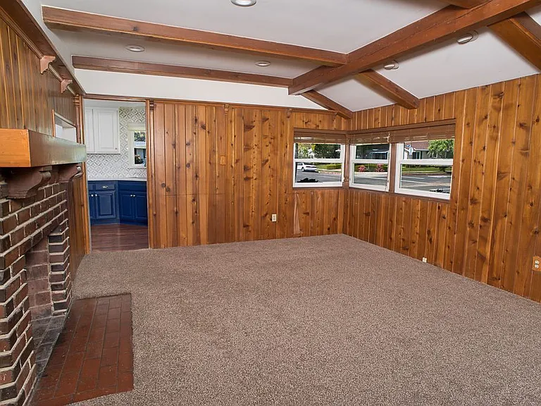 16760 Tupper St — Photo 10