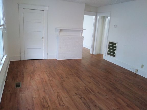 5th image of 207 W Bell Ave