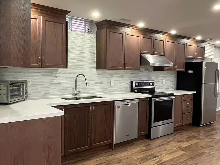 391 Peter Rupert Ave #BASEMENT — Photo 4
