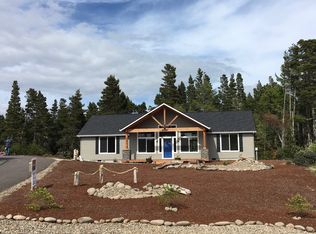 88041 Lake Point Dr, Anytown, OR