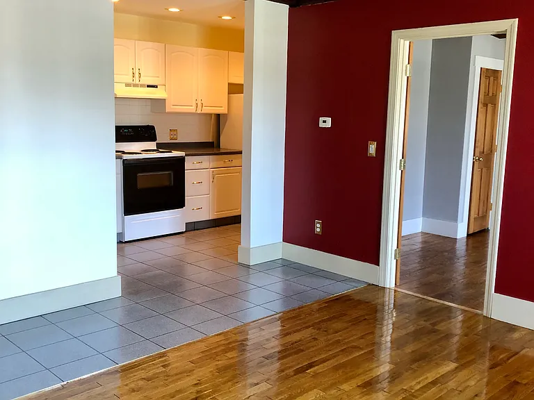 7 Elm St #2 — Photo 5