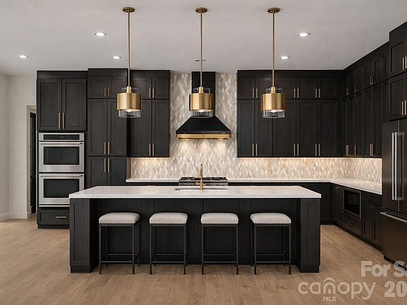 5th image of 25 Emory Paige Rd