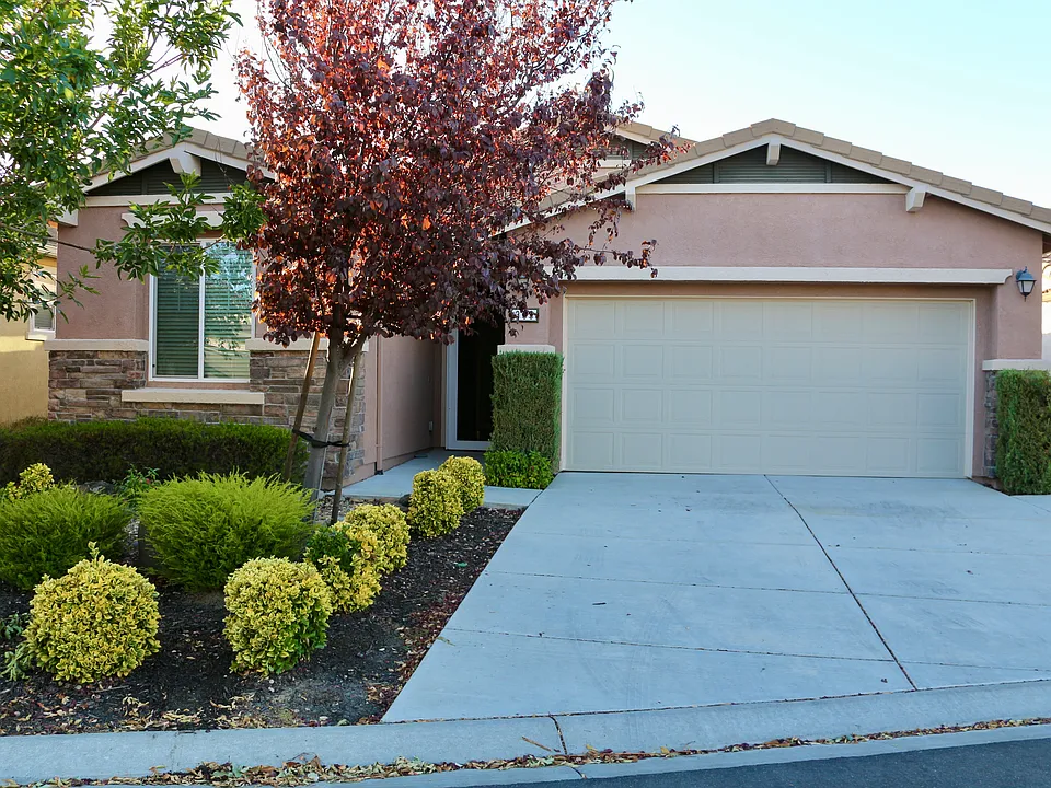 339 Silver Ridge Dr