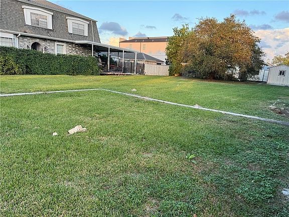 3rd image of 4135 Saint Bernard Ave