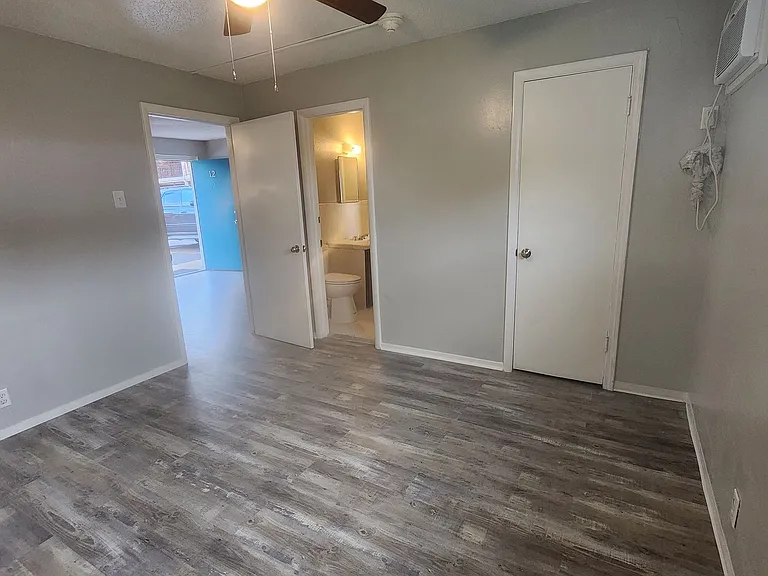Patriot Apartments — Photo 31
