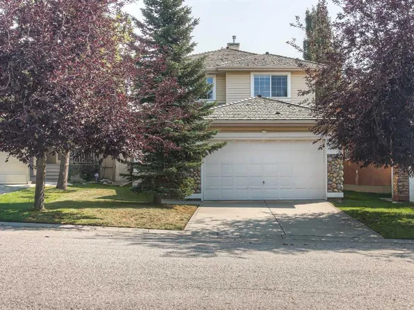 412 W Springbank Pl SW, Calgary, AB T3H 4J6