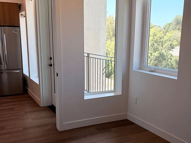 Rainford Apartments — Photo 87