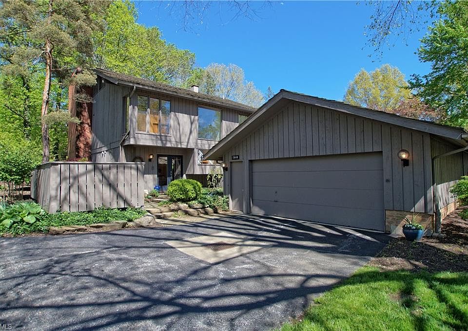 1st image of 730-20 Windward Dr