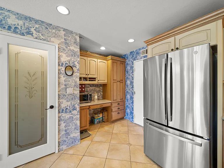 25685 Lupita Dr — Photo 10