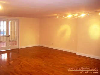 Rented by aptsandlofts.com