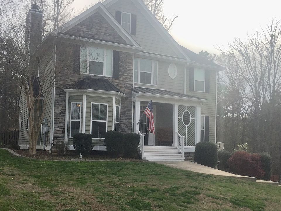 1st image of 424 Olivia Ln