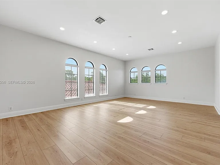 9564 Exbury Ct — Photo 35