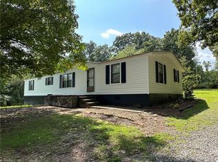 245 Luther Pennell Ln, Taylorsville, NC 28681