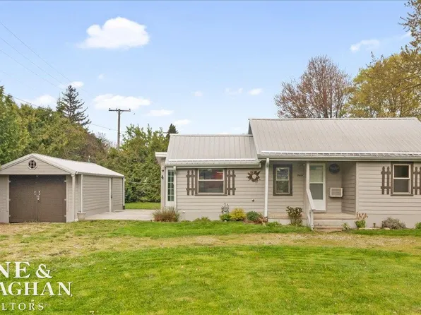 5622 Washington St, Lexington, MI 48450