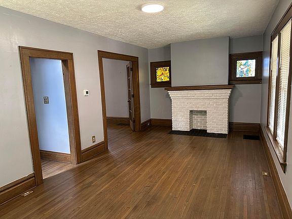 5th image of 75 Belvidere Ave