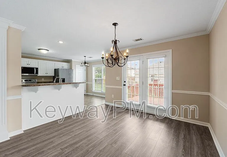 304 Elbrus Way — Photo 14