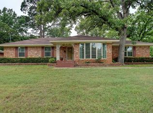 2503 Crestwood Pl, Denton, TX 76209